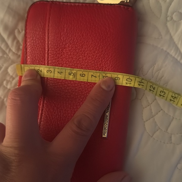 Red - Picture 5 of 5